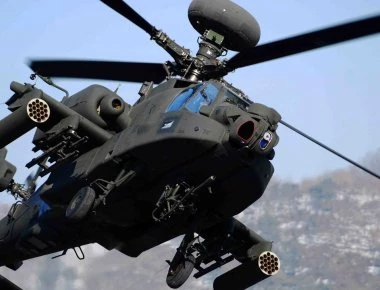 Ξέσπασε φωτιά από την συντριβή του ελικοπτέρου στην Ιαπωνία- Νεκροί οι 2 χειριστές (φωτό, βίντεο)